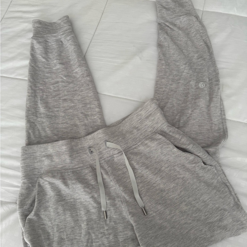 Lulu lemon Gray Women's Jogger Pants